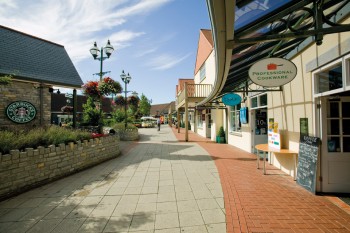 clarks village outlet