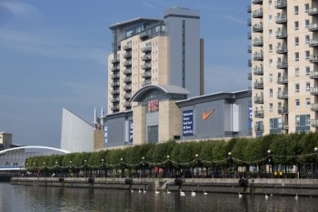 Lowry Outlet Mall Salford Quays